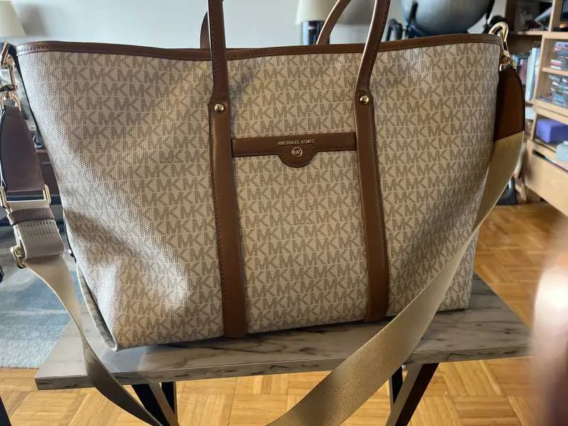 Beck Large Logo Tote Bag