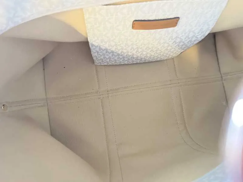 Beck Large Logo Tote Bag