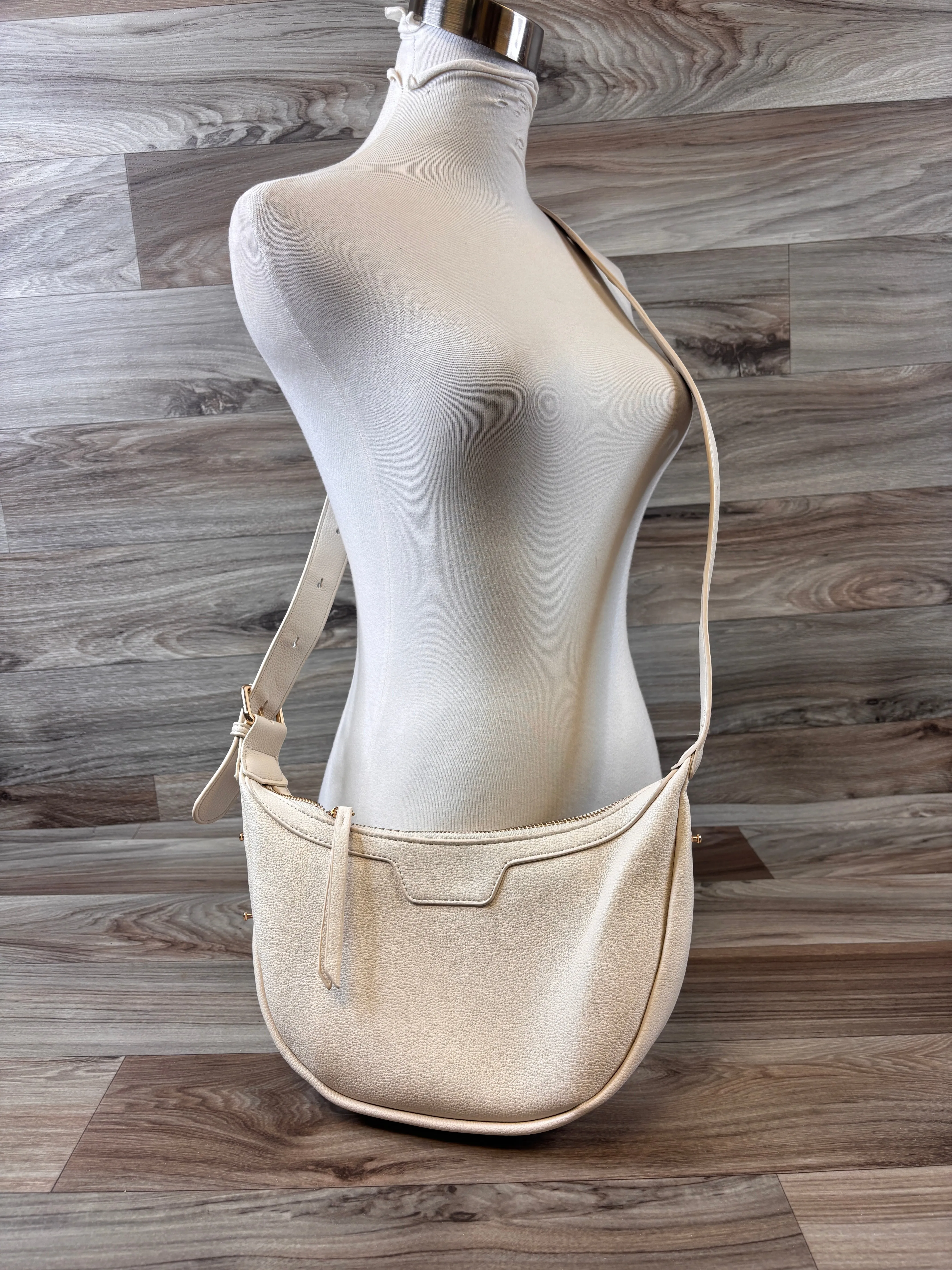 Crossbody By Urban Expressions, Size: Small