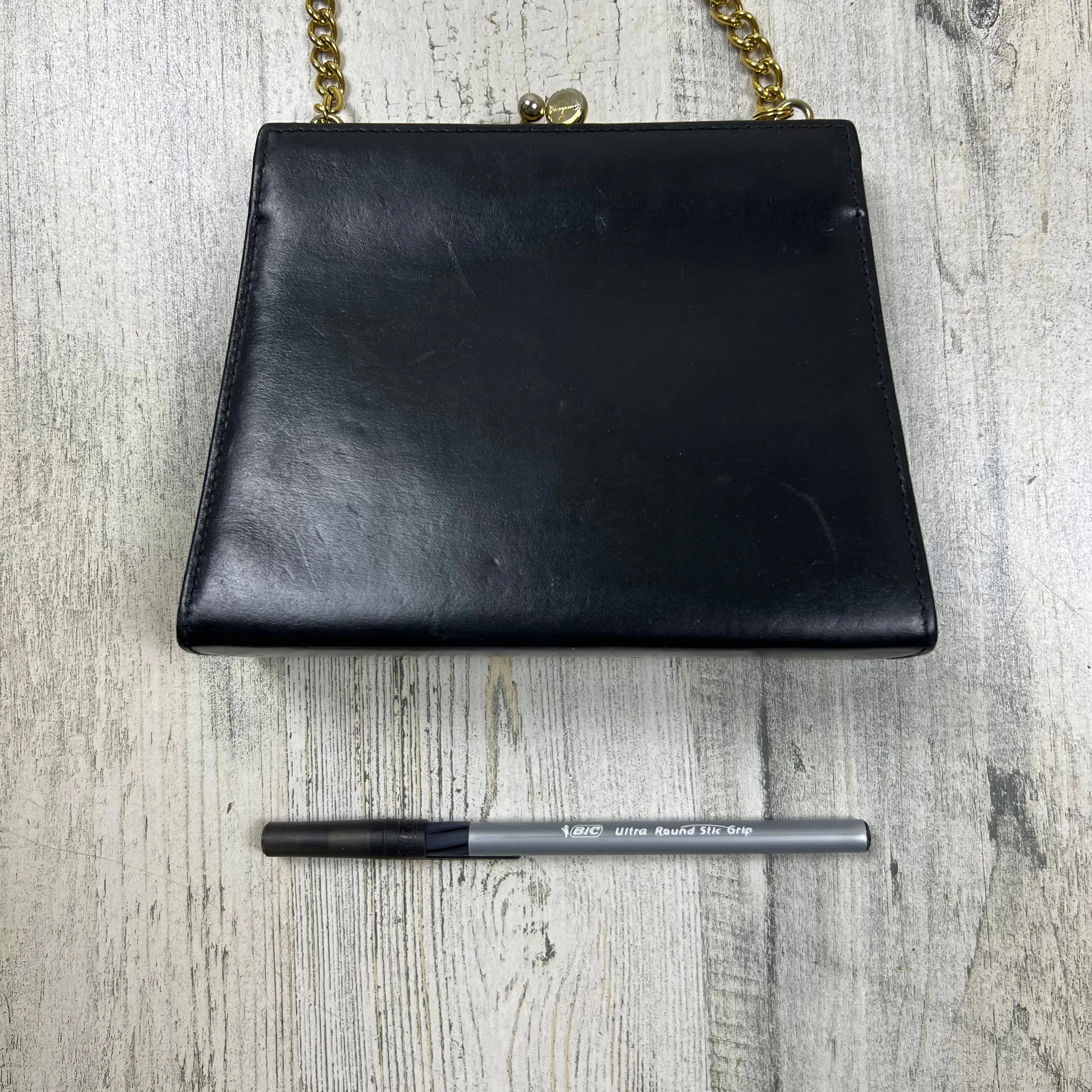 Crossbody Luxury Designer By Salvatore Ferragamo  Size: Small