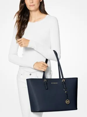 Jet Set Medium Saffiano Leather Top-Zip Tote Bag