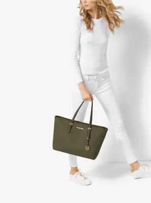 Jet Set Medium Saffiano Leather Top-Zip Tote Bag