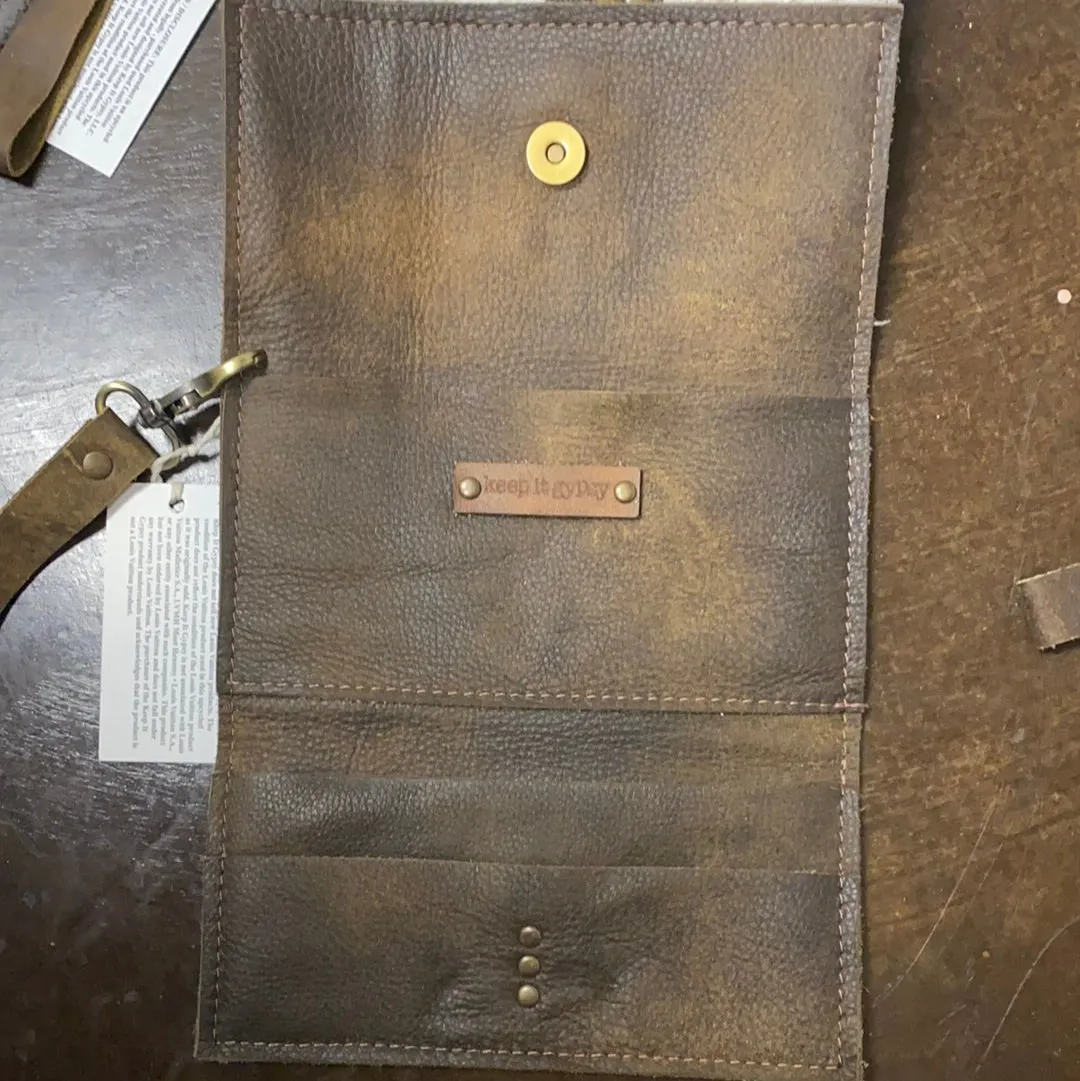 KIG Trifold Wristlet