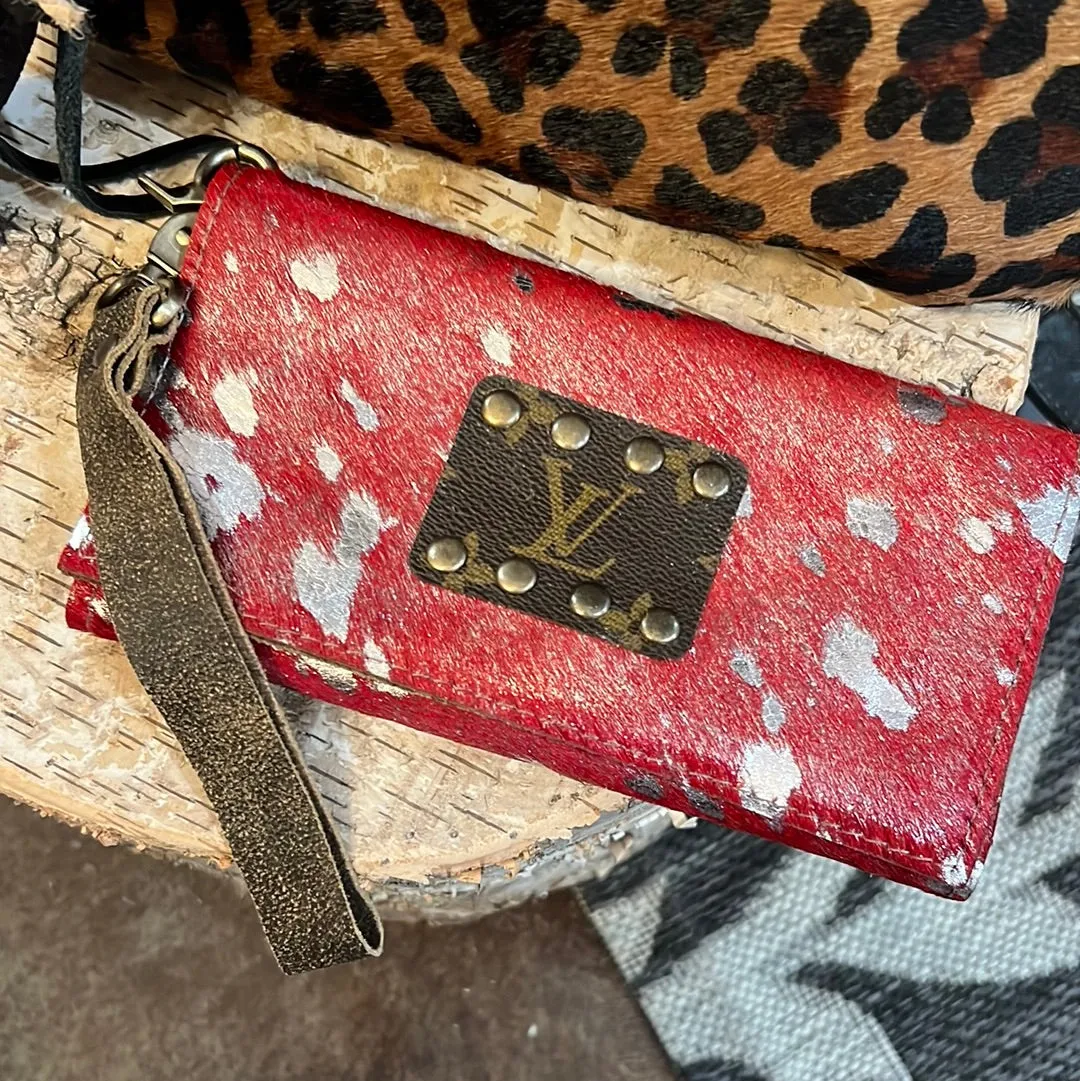 KIG Trifold Wristlet