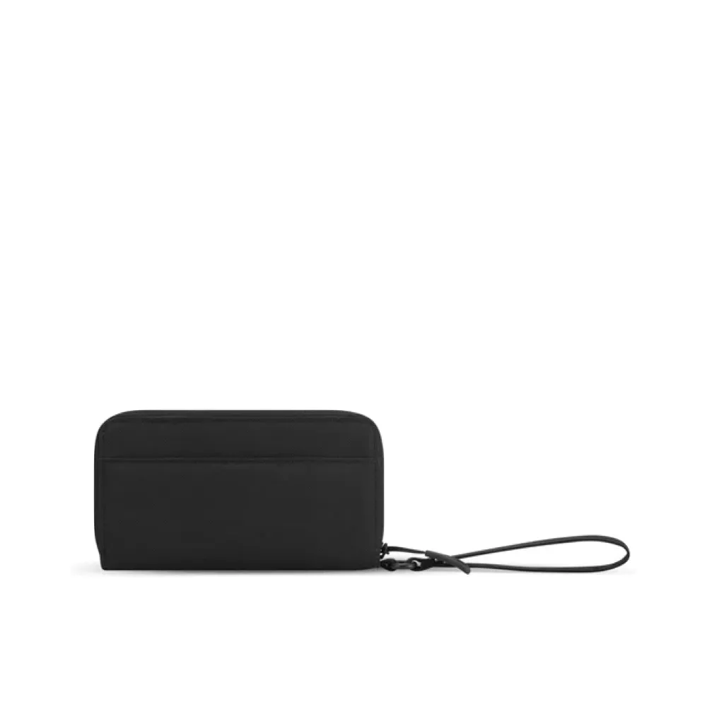 Sherpani Tulum Zip Wristlet Wallet in Raven Black