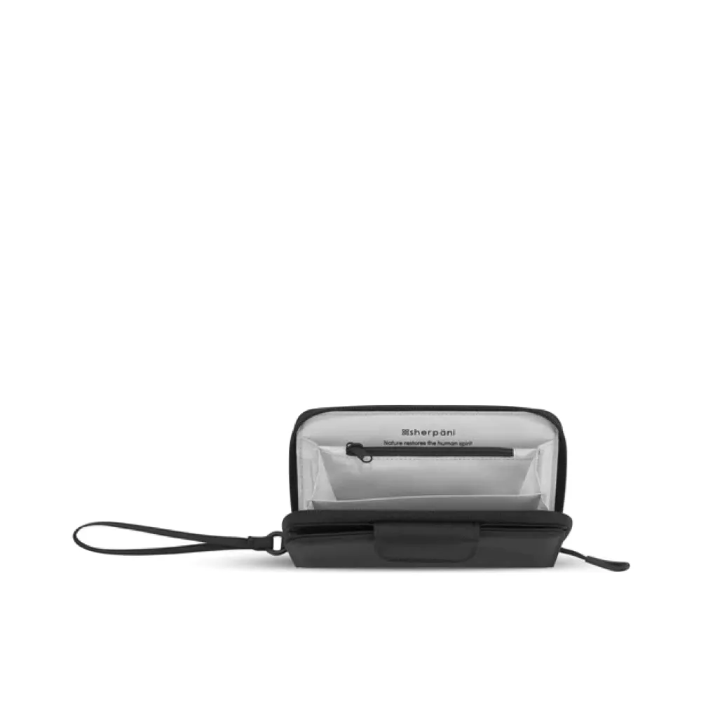 Sherpani Tulum Zip Wristlet Wallet in Raven Black